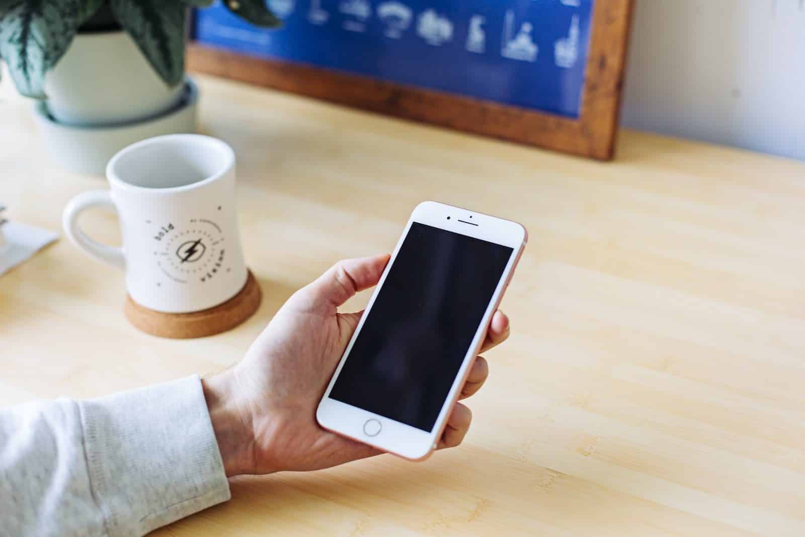 En tant que retraité, il peut parfois être nécessaire de contacter votre assurance retraite pour des questions relatives à vos prestations ou à vos remboursements.