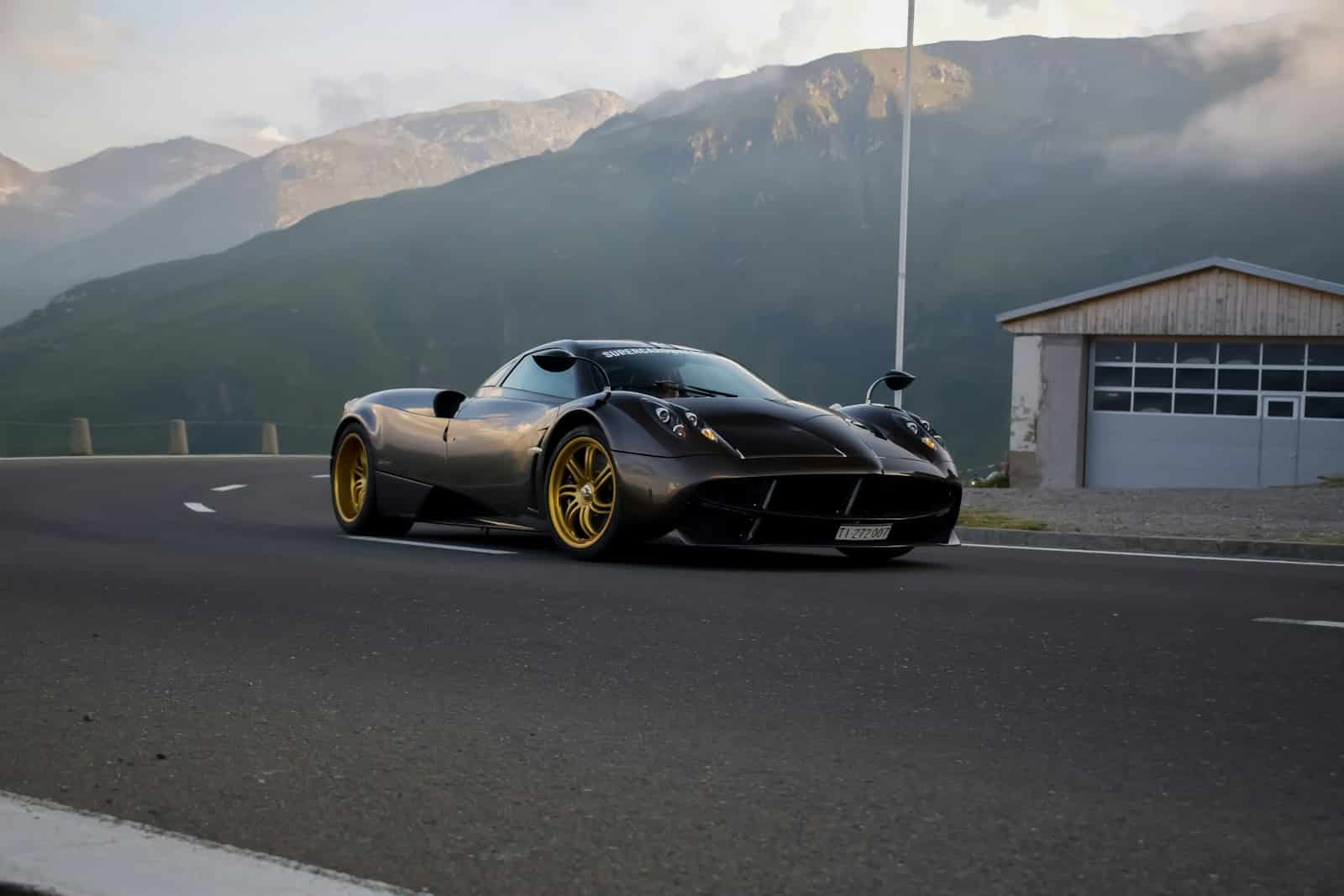 assurance auto pour Pagani Huayra