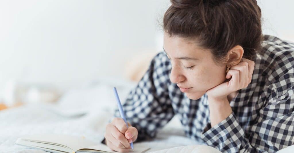 découvrez les fondamentaux de l'analyse swot, un outil stratégique essentiel pour évaluer les forces, faiblesses, opportunités et menaces d'une entreprise. apprenez comment cet outil peut guider vos décisions et optimiser votre stratégie commerciale.