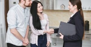 découvrez nos solutions d'assurance sur mesure, conçues pour protéger vos biens, votre santé et votre avenir. bénéficiez de conseils d'experts et d'une assistance personnalisée pour choisir la couverture adaptée à vos besoins.