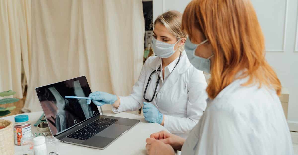 découvrez l'univers de la radiologie, une spécialité médicale incontournable pour le diagnostic et le traitement des maladies à travers l'imagerie médicale. informez-vous sur les technologies, les procédures et l'importance de la radiologie dans le parcours de soins.