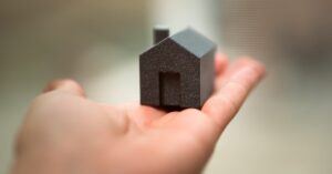 découvrez comment une assurance habitation peut protéger votre maison et vos biens contre les risques divers. explorez nos options d'assurance adaptées à vos besoins pour garantir votre tranquillité d'esprit.