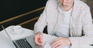 découvrez les enjeux et les impacts de la réforme des retraites en france. analyse des changements proposés, des avantages et des défis pour les citoyens, ainsi que des perspectives d'avenir pour le système de pension. informez-vous sur les enjeux de cette réforme cruciale.
