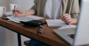 découvrez comment optimiser votre déclaration fiscale avec nos conseils pratiques et nos astuces. obtenez des informations claires sur les démarches à suivre pour maximiser vos déductions et éviter les erreurs courantes. simplifiez votre déclaration d'impôts dès maintenant !