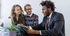 découvrez notre gamme complète d'assurances pour protéger ce qui compte le plus pour vous. que ce soit pour votre santé, votre véhicule, votre maison ou votre entreprise, nous vous offrons des solutions personnalisées et des conseils experts pour vous garantir tranquillité d'esprit et sécurité financière.