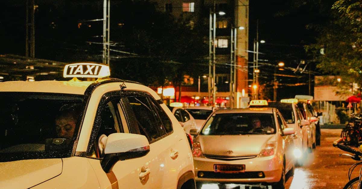 découvrez le monde des chauffeurs de taxi : métiers, enjeux, et l'impact de la technologie sur leur quotidien. informez-vous sur les défis et les opportunités auxquels ils font face dans une industrie en constante évolution.
