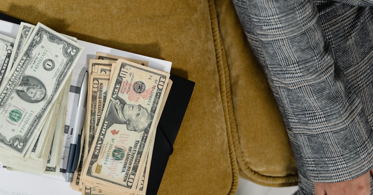 découvrez l'importance de la solvabilité dans le monde financier. apprenez comment évaluer la capacité d'une entreprise à honorer ses dettes et à maintenir sa situation financière stable. explorez les enjeux et les outils pour mesurer la solvabilité, essentiels pour les investisseurs et les créateurs d'entreprise.
