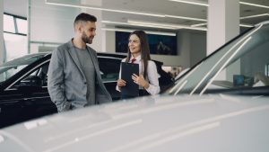 Courtier en assurance auto : tarifs, commissions et vraies économies 2026