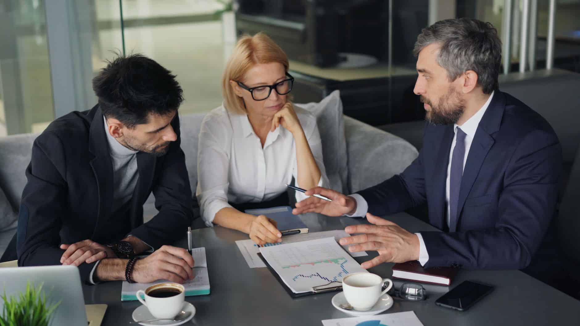 Frais bancaires de succession : plafond de 857 € et fin de la gratuité