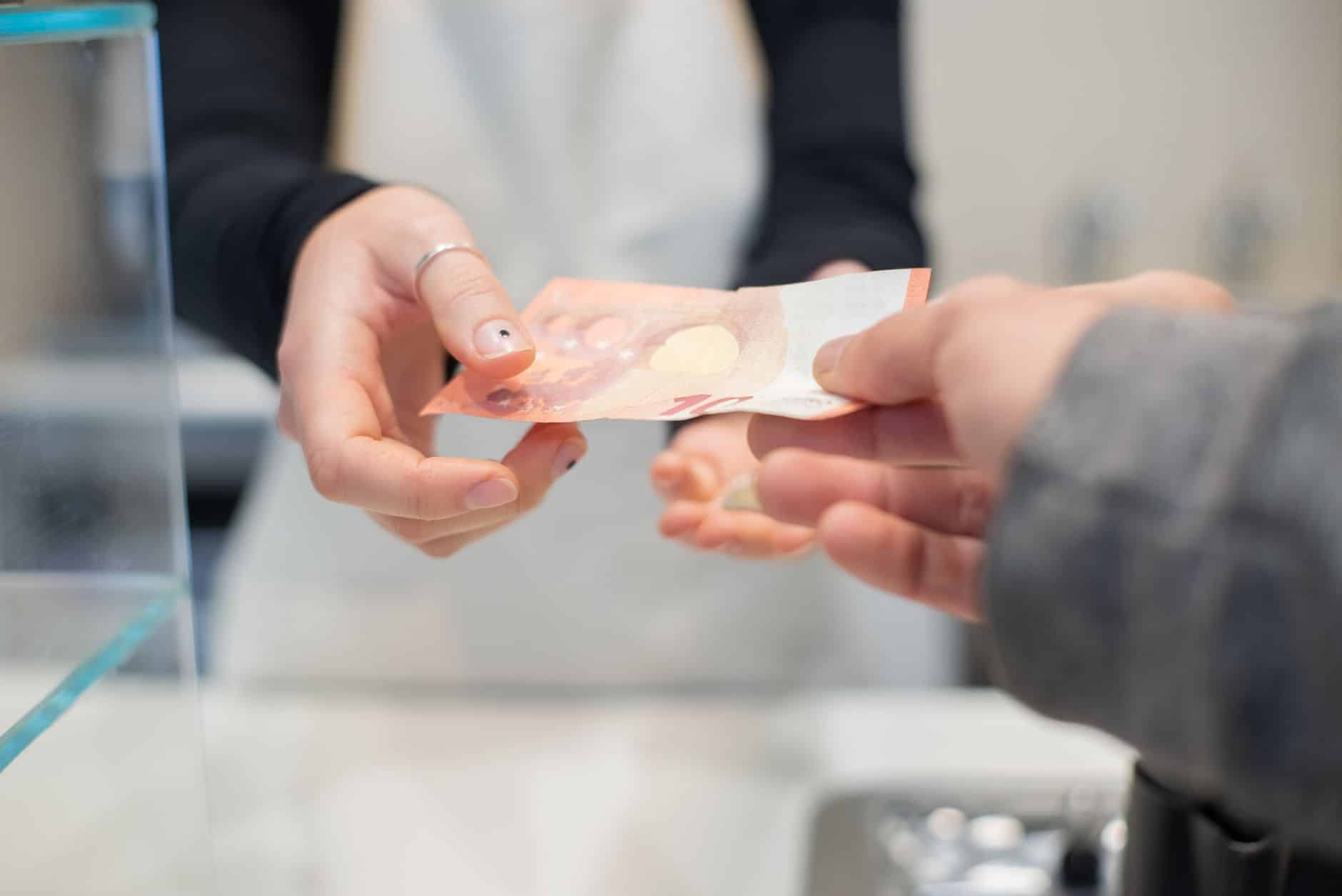 Crédit à la consommation rapide : délais réels et conditions vraies en 2026