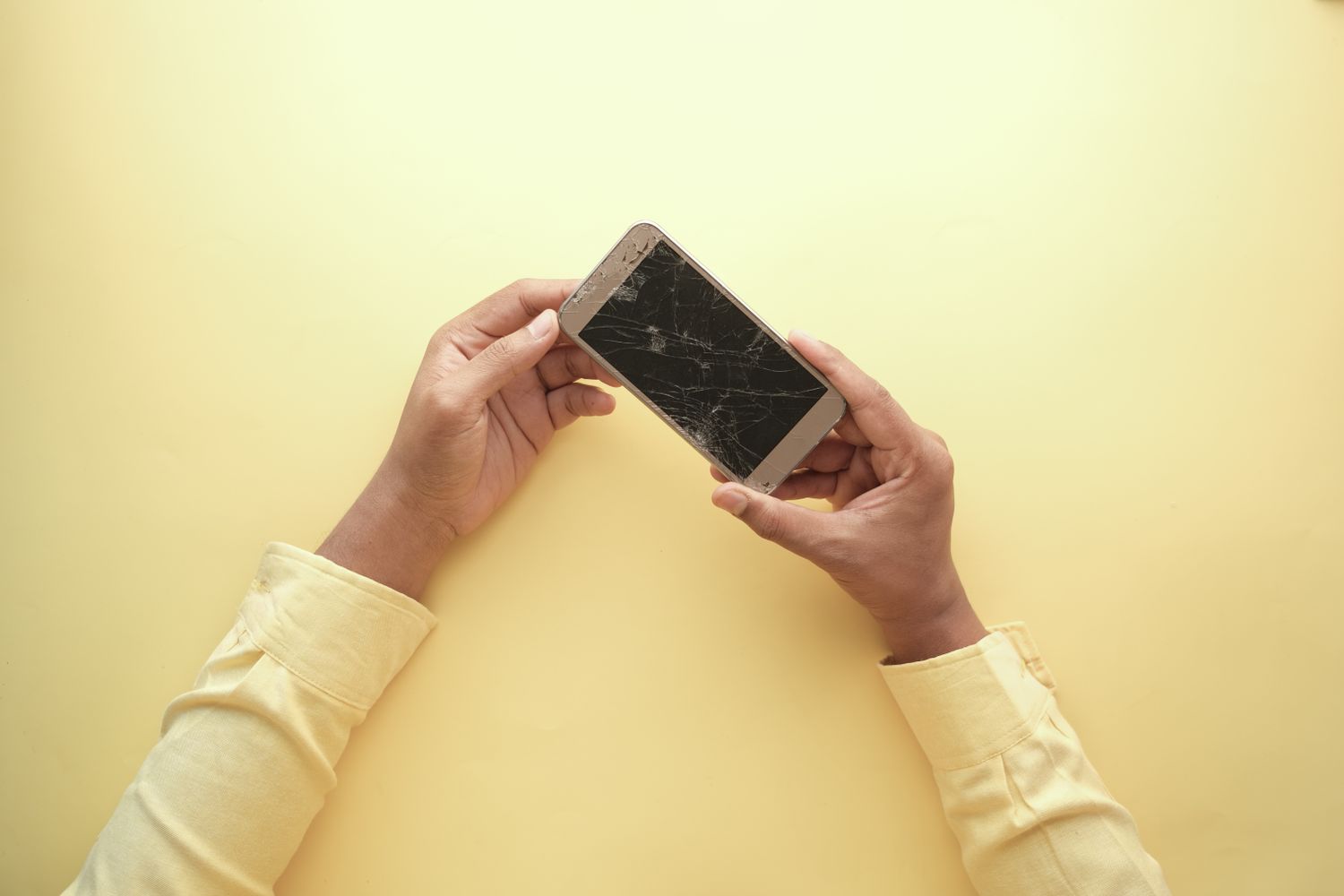 Assurance téléphone portable : ce qu'elle couvre et quand elle vaut le coup