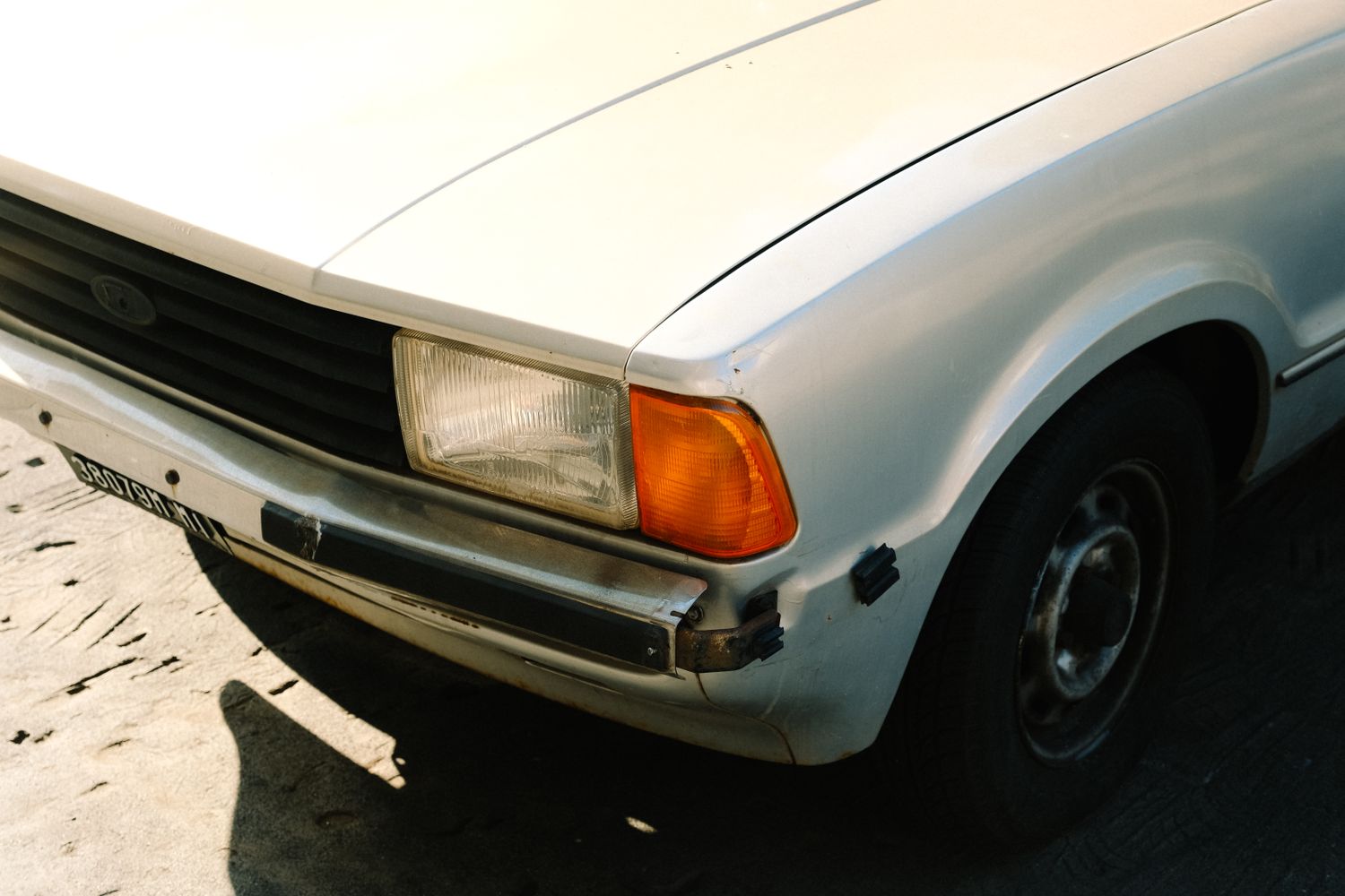 J'ai abîmé ma voiture tout seul : faut-il le déclarer à l'assurance ?