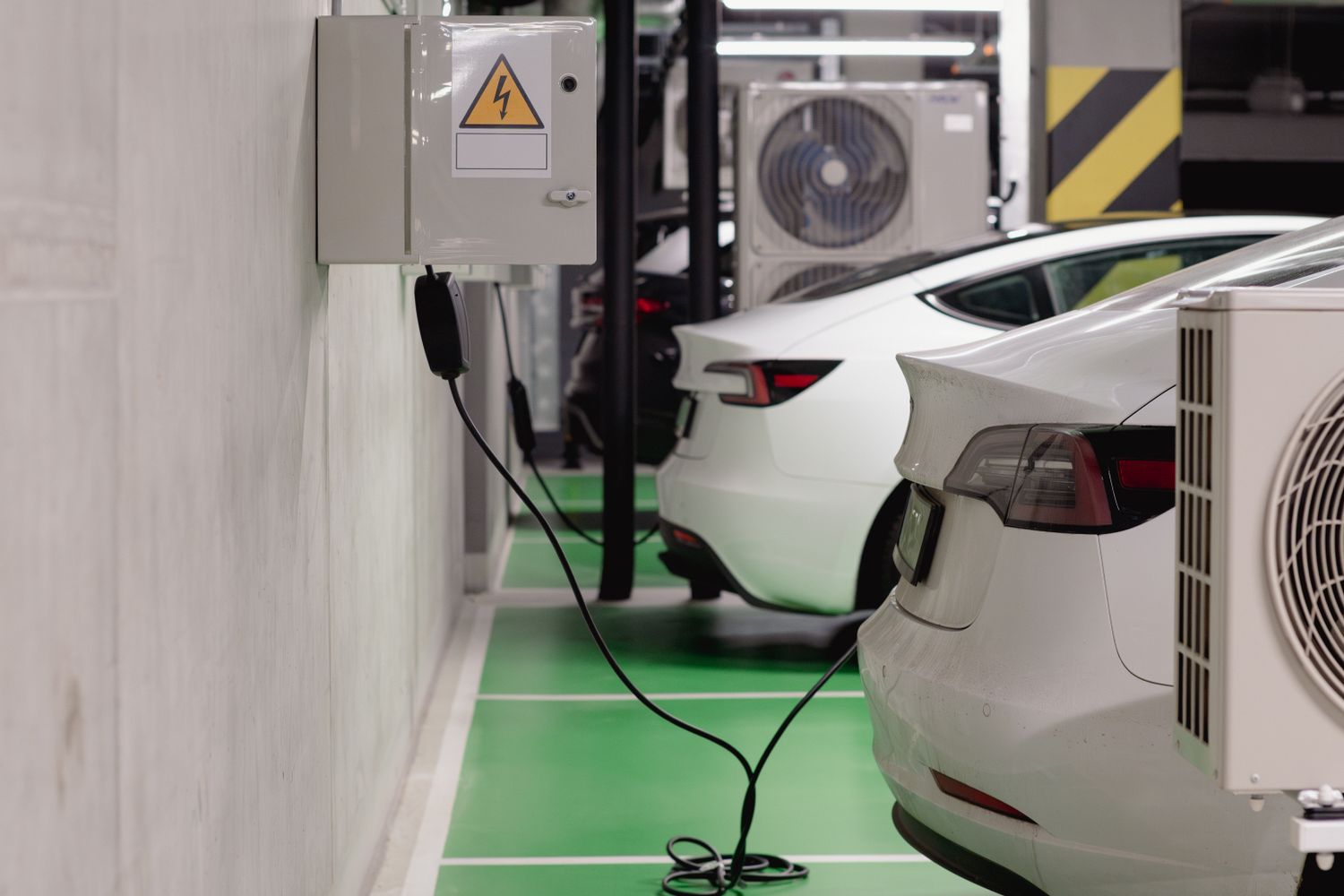 Assurance voiture électrique : les 5 garanties à vérifier avant de signer