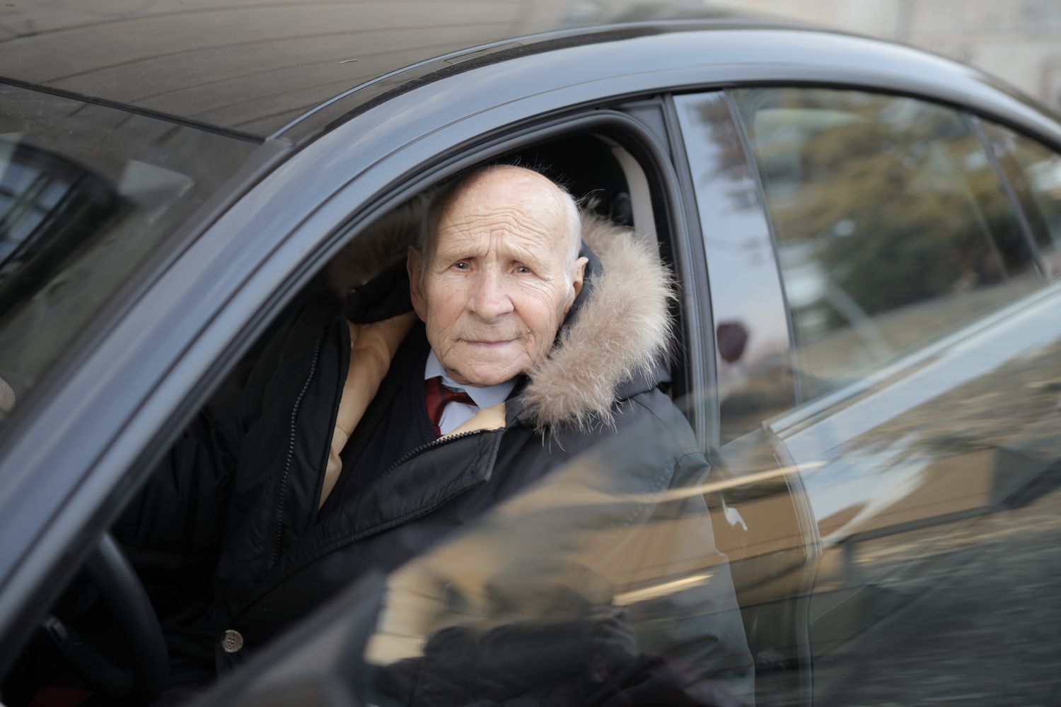 Assurance auto après 70 ans : les droits de l'assureur et comment payer moins